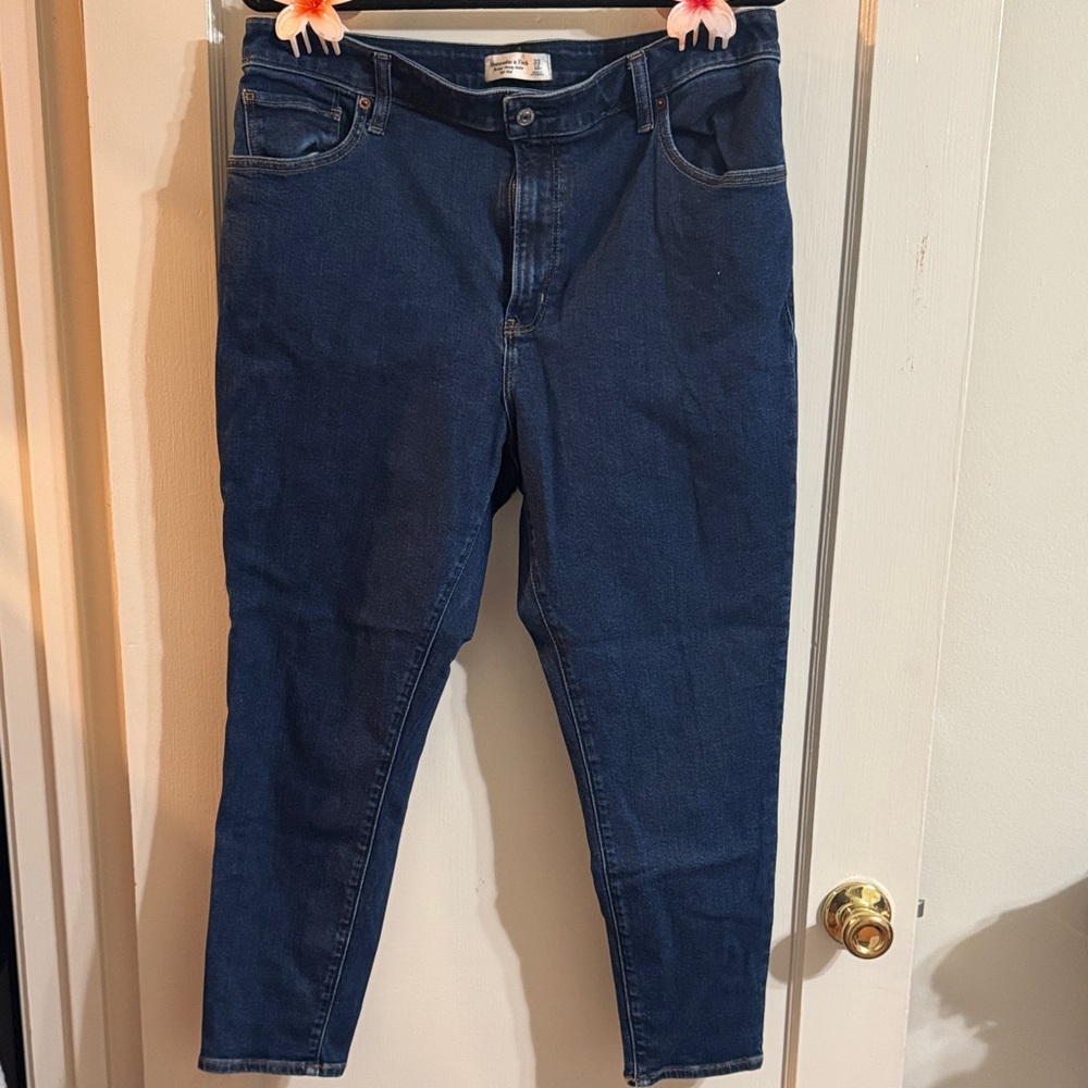 Abercrombie & Fitch Dark Blue Jeans